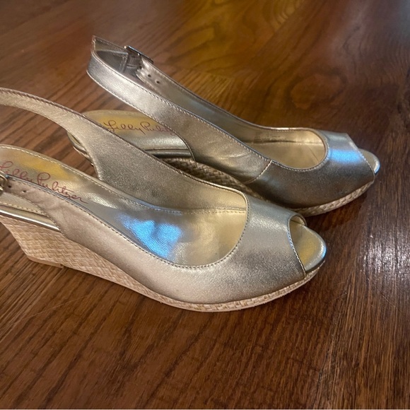 Lilly Pulitzer Gold Wedge Sandals - Picture 3 of 7
